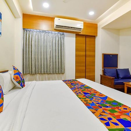 Fabhotel Prime Grand Unity, Changodar Ahmedabad Buitenkant foto
