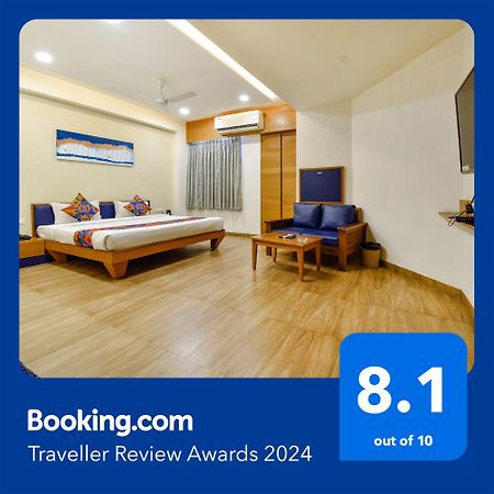 Fabhotel Prime Grand Unity, Changodar Ahmedabad Buitenkant foto
