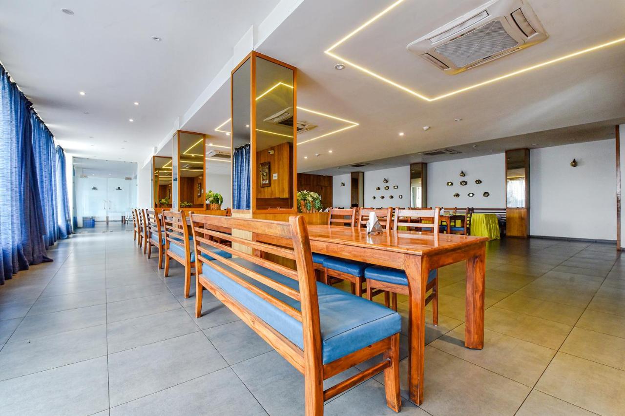 Fabhotel Prime Grand Unity, Changodar Ahmedabad Buitenkant foto