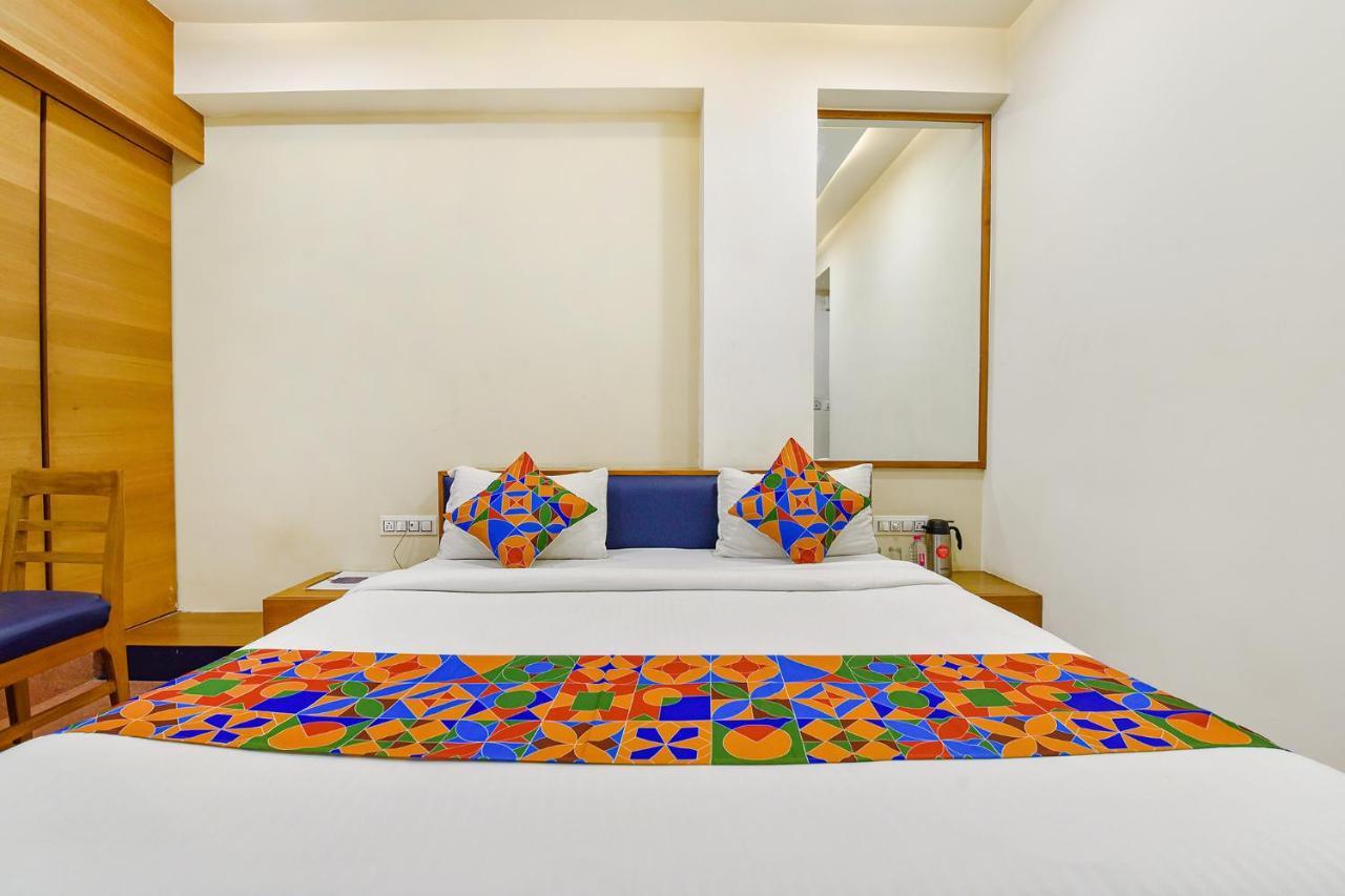 Fabhotel Prime Grand Unity, Changodar Ahmedabad Buitenkant foto